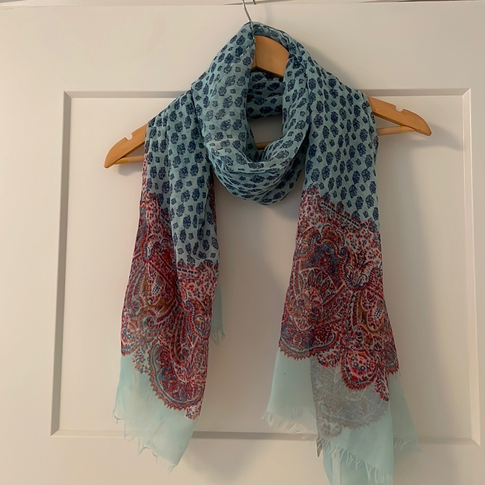 Beautiful summer scarf!